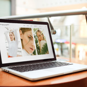 Make-up artist mockup